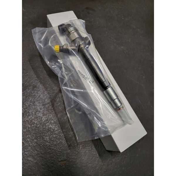Injektor BMW 3 Series 320d 2.0 - 0445110480