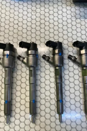 4x Wtryskiwacz Bosch 0445110351